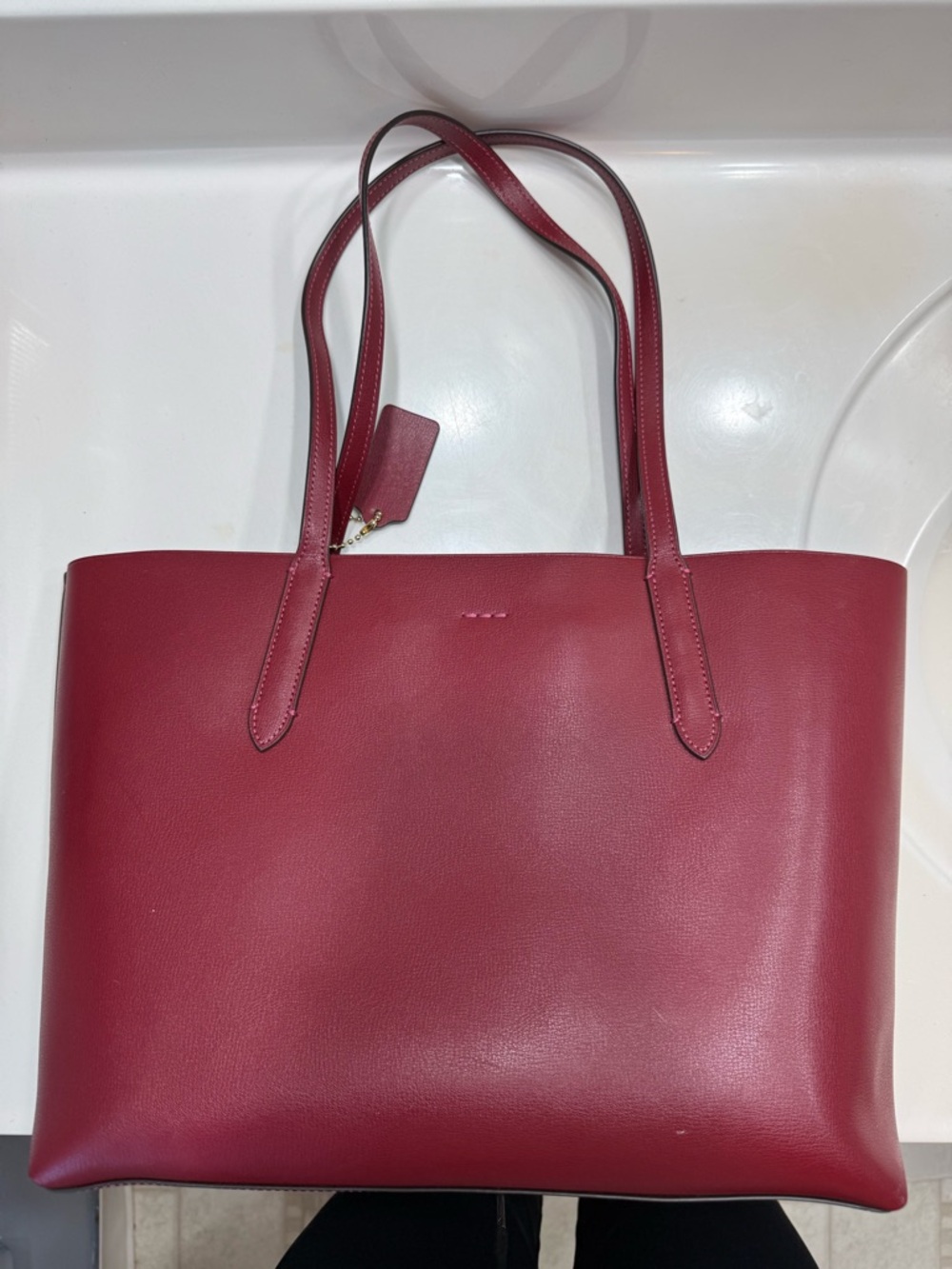 Coach Cherry Red Leather Tote Bag with Gold Hardware Structured Shoulder Purse - Picture 2 of 3
